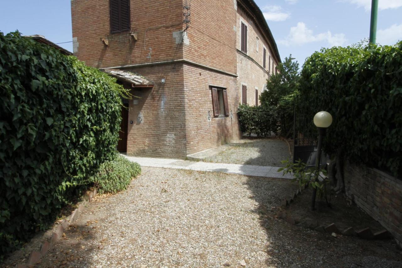Paola 3* Siena